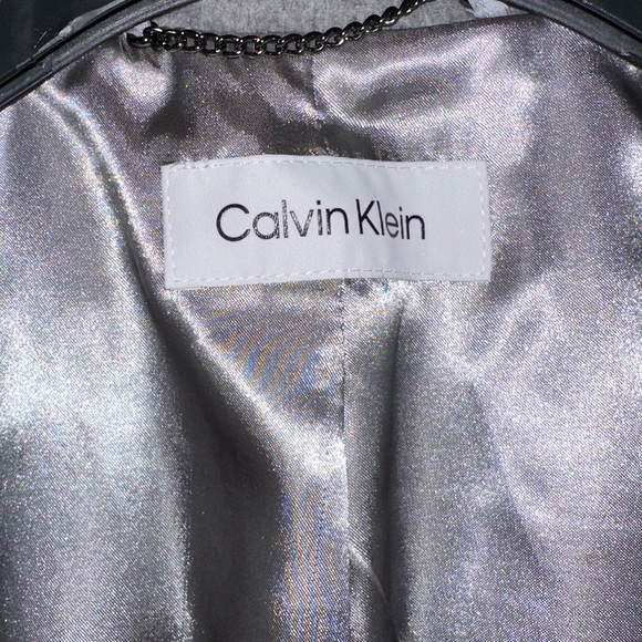 Calvin Klein coat // color: Gray // size 6T I am 5’3” - Picture 4 of 5